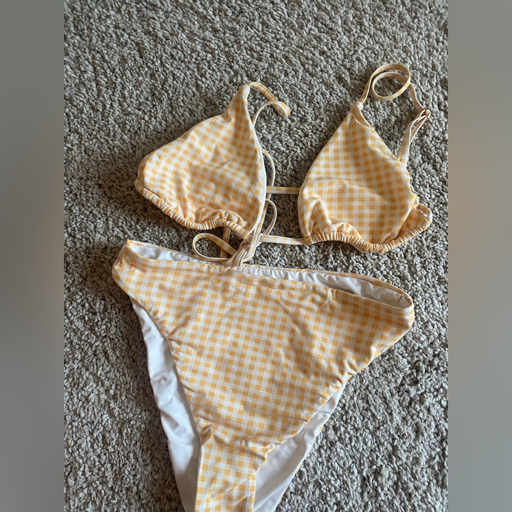 Dippin daisy’s  gingham swim set